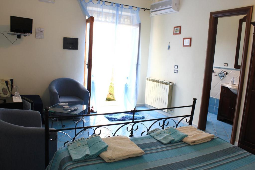 Bed And Breakfast Nefer Маратея Номер фото